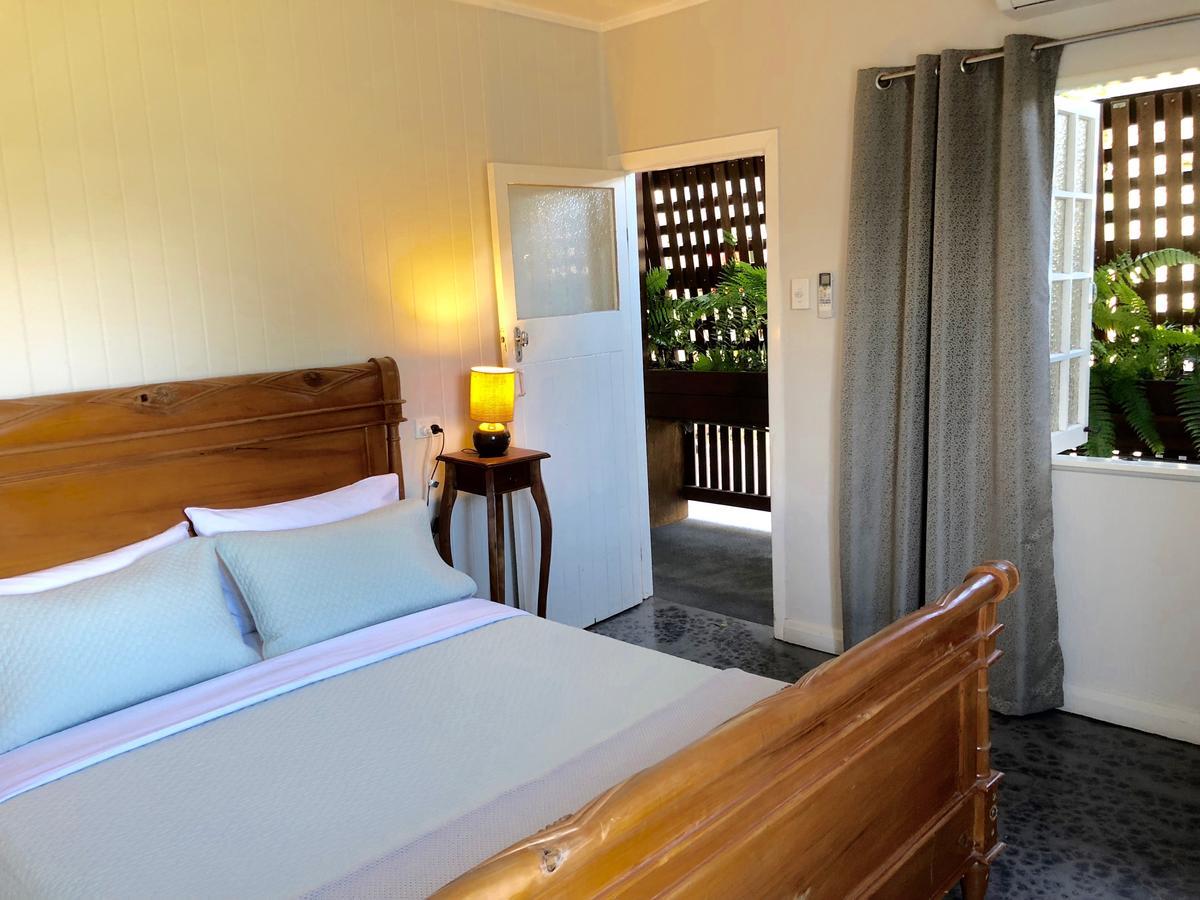 Five 3 Five Aparthotel Urangan Room photo